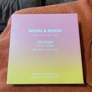 Noon & Moon Cherry Lacquer Pie Dish